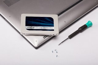 Crucial MX500 250GB SSD 2.5" internal solid state drive Serial ATA III PN CT250MX500SSD1