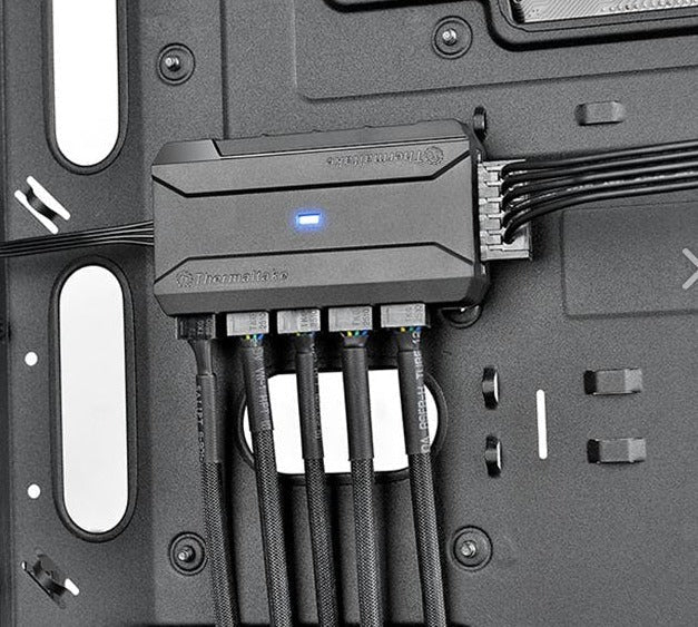 Thermaltake Commander FP 10 Port PWM Fan Hub